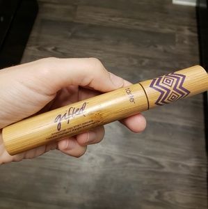 New in box Gifted Amazonian Clay Smart Mascara